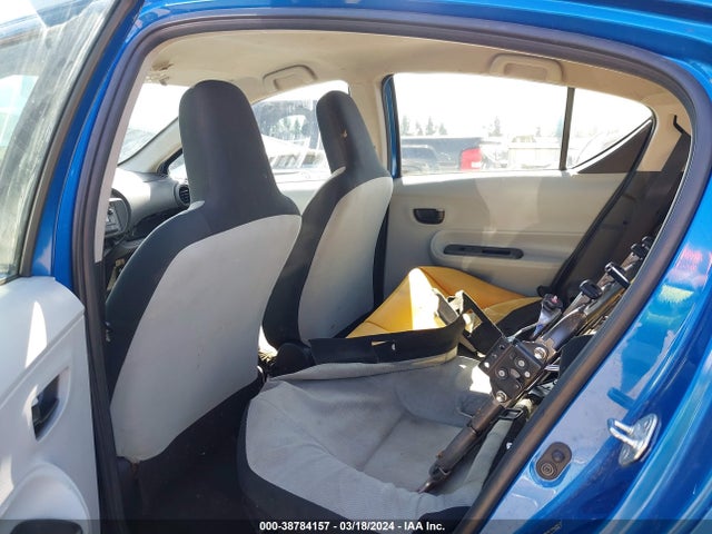 Toyota Prius C One 2014 JTDKDTB31E1562917 Image 8