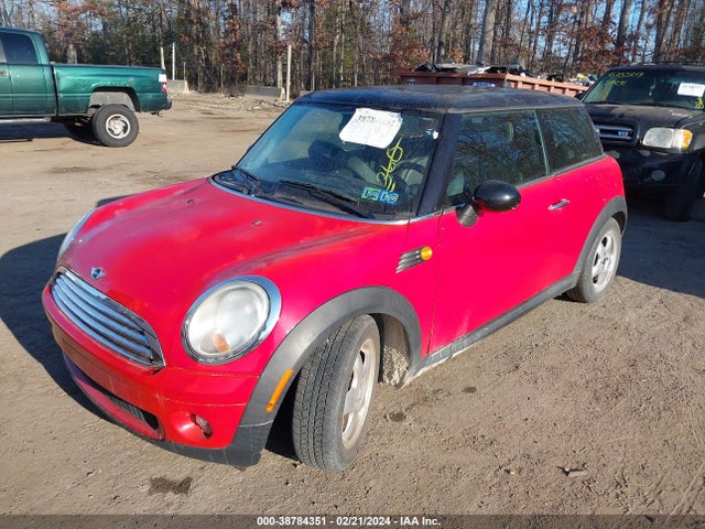 2009 MINI COOPER WMWMF33539TT69923 Photo 1