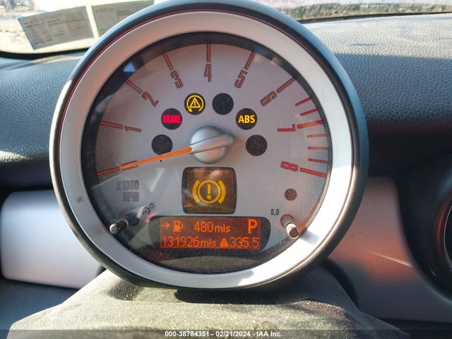 2009 MINI COOPER WMWMF33539TT69923 Photo 6