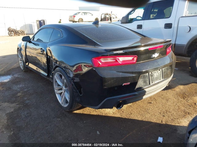 Chevrolet Camaro 2lt 2018 1G1FD1RS7J0124527 Image 3