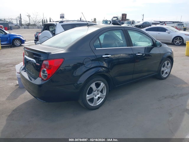 Chevrolet Sonic Ltz Auto 2015 1G1JE5SB4F4126132 Image 4