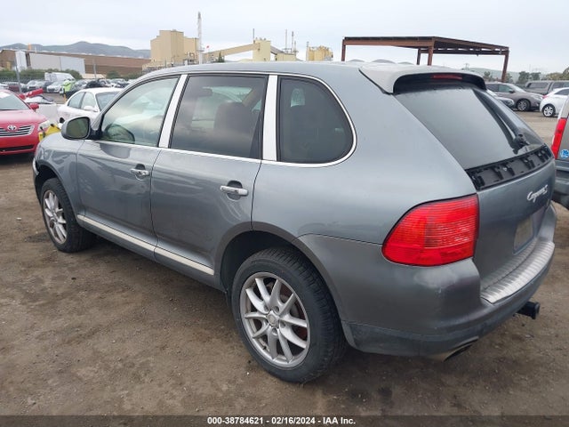 2004 PORSCHE CAYENNE WP1AB29P74LA63447 Photo 2