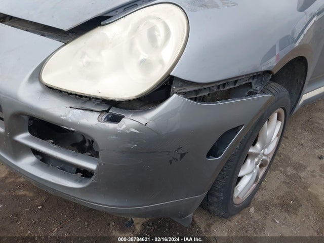 2004 PORSCHE CAYENNE WP1AB29P74LA63447 Photo 5