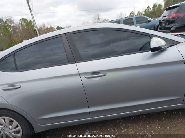 Hyundai ELANTRA SE 2017 5NPD74LF5HH194771 Image 14