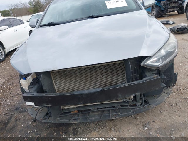 Hyundai ELANTRA SE 2017 5NPD74LF5HH194771 Image 6