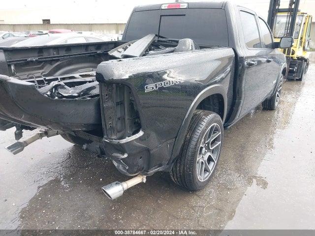RAM 1500 Laramie  4x4 5'7 Box 2021 1C6SRFJT0MN800419 Image 18