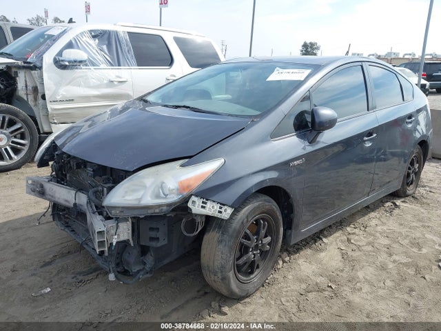 Toyota PRIUS 2015 JTDKN3DU6F0481048 Image 2