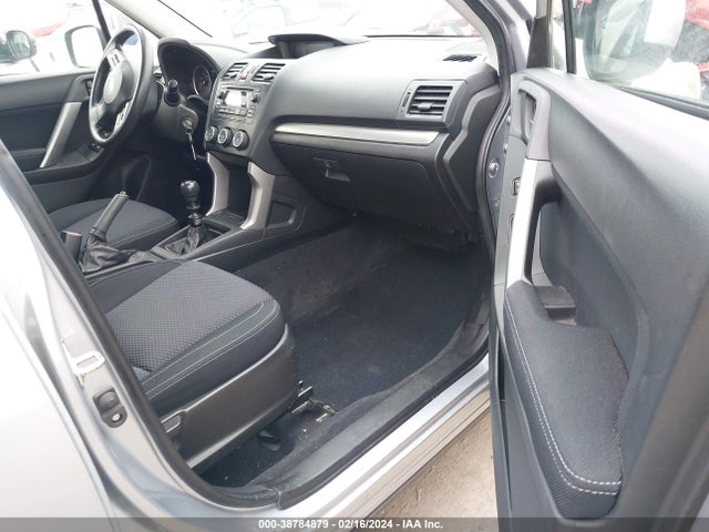 Subaru Forester 2.5i Premium 2014 JF2SJACC1EG525344 Image 5