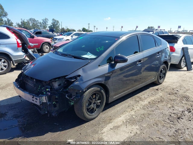 Toyota Prius Four 2014 JTDKN3DU8E0375831 Image 2