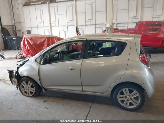 Chevrolet Spark 1lt Cvt 2015 KL8CD6S90FC742091 Image 13