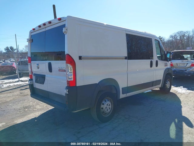 3C6TRVAG1HE520326 RAM Promaster 1500 Low Roof 136 Wb