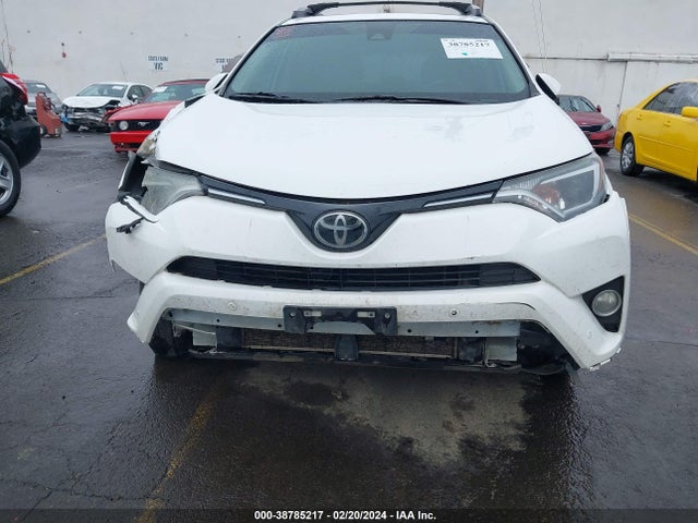 Toyota Rav4 Xle 2017 2T3RFREV4HW666185 Image 6