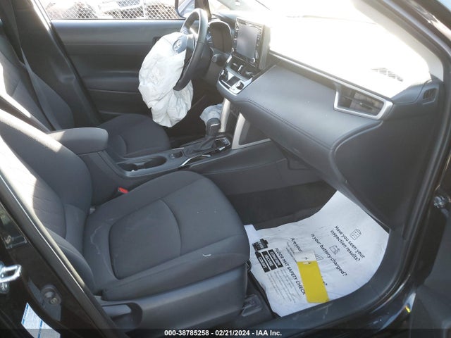 Toyota Corolla Cross Le 2022 7MUCAABG5NV007885 Image 5