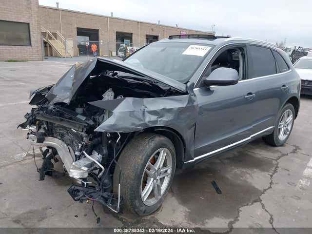 Audi Q5 2.0t Premium 2014 WA1LFAFPXEA013601 Image 2