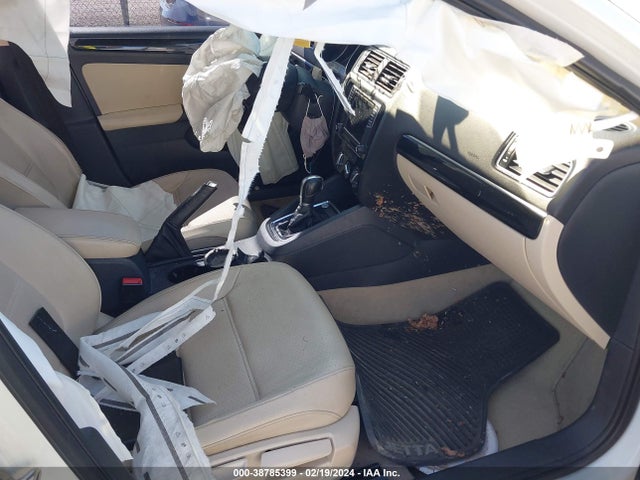 3VWL07AJ3GM216734 Volkswagen Jetta 1.8t Sel