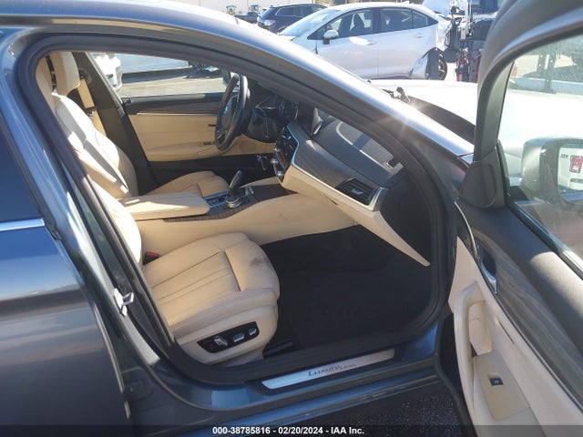 BMW 540i Xdrive 2019 WBAJE7C58KWD53852 Image 5