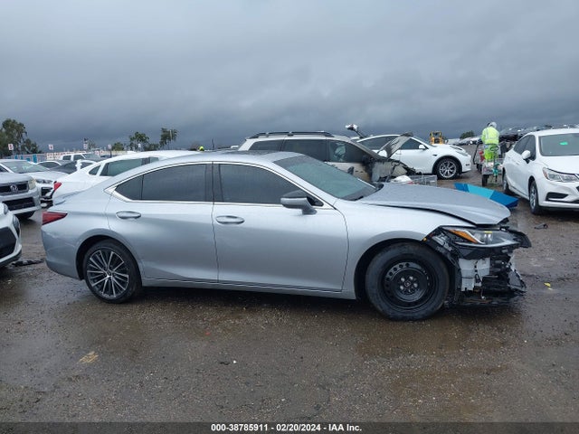 Lexus ES 300H 2023 58ADA1C13PU035843 Image 14