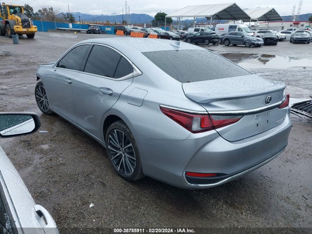 Lexus ES 300H 2023 58ADA1C13PU035843 Image 3