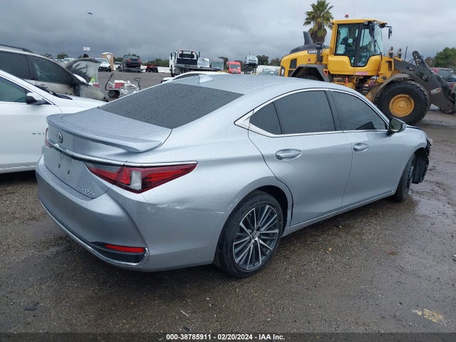 Lexus ES 300H 2023 58ADA1C13PU035843 Image 4