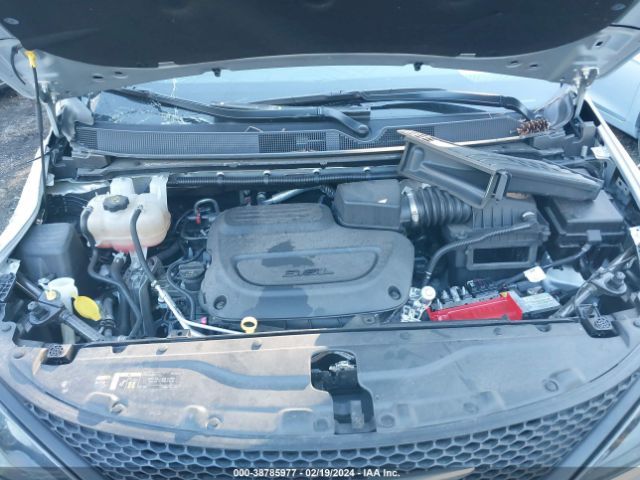 2C4RC1CG4NR226424 Chrysler Voyager Lx