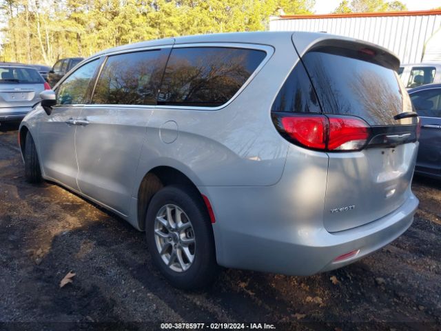 2C4RC1CG4NR226424 Chrysler Voyager Lx