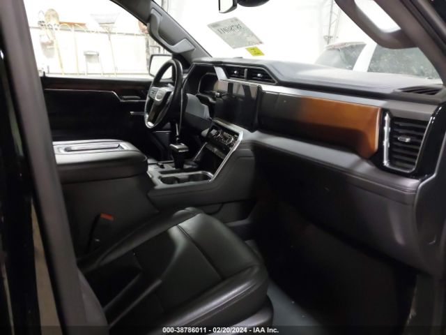 3GTUUGED5NG629847 GMC Sierra 1500 4wd  Short Box Denali