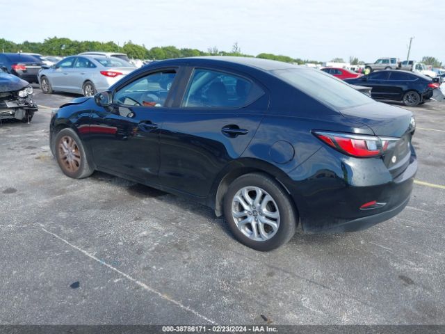 3MYDLBYV0JY305804 Toyota YARIS IA