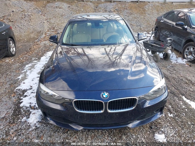 BMW 328i Xdrive 2015 WBA3B3C50FF546753 Image 12