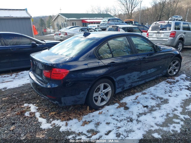 BMW 328i Xdrive 2015 WBA3B3C50FF546753 Image 4