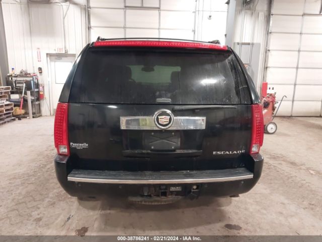 1GYS4BEF8ER154068 Cadillac Escalade Luxury