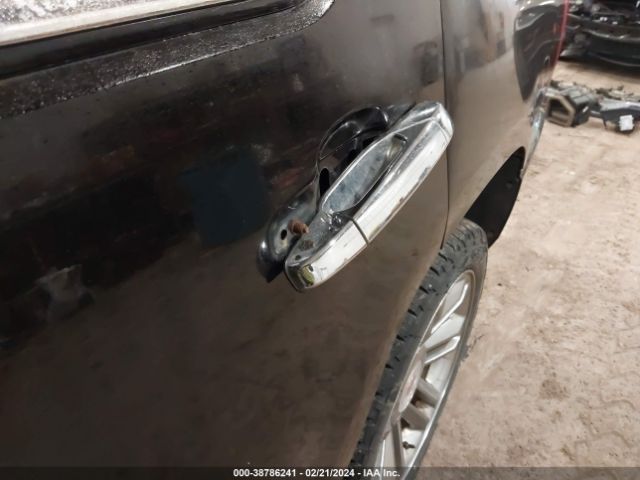1GYS4BEF8ER154068 Cadillac Escalade Luxury