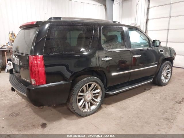 1GYS4BEF8ER154068 Cadillac Escalade Luxury