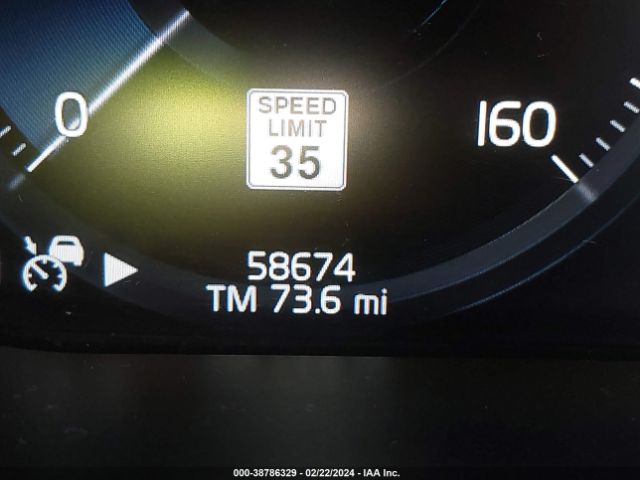 LYVA22RK0JB068589 Volvo Xc60 T6 Momentum