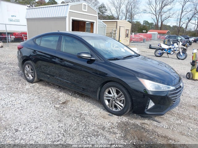 2019 5NPD84LF7KH452342 main image