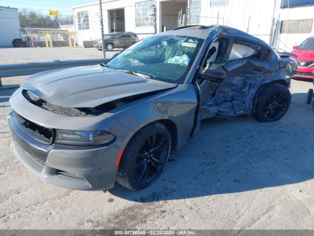 2C3CDXHG5JH119739 Dodge Charger Sxt Plus Rwd