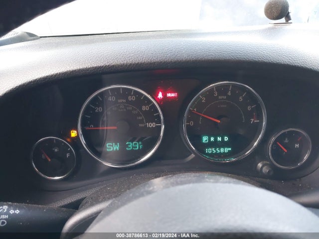 1C4BJWDG7HL566070 Jeep Wrangler Unlimited Sport 4x4