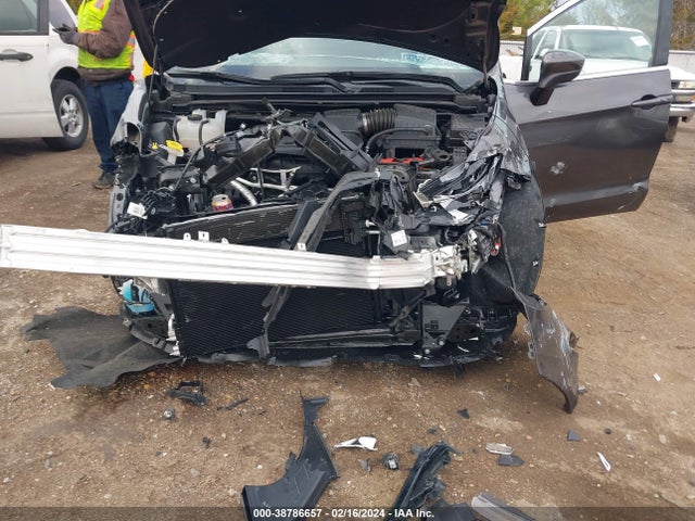 2C4RC1CG3PR605613 Chrysler Voyager Lx