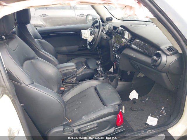 2018 MINI HARDTOP WMWXP7C56J3C62146 Photo 4