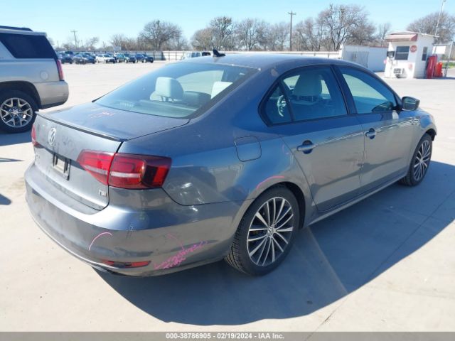 3VWD17AJ5GM393027 Volkswagen Jetta 1.8t Sport