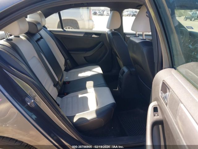 3VWD17AJ5GM393027 Volkswagen Jetta 1.8t Sport