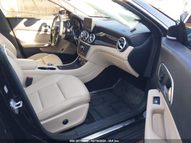 2014 MERCEDES-BENZ CLA 250 WDDSJ4EB6EN159743 Photo 4