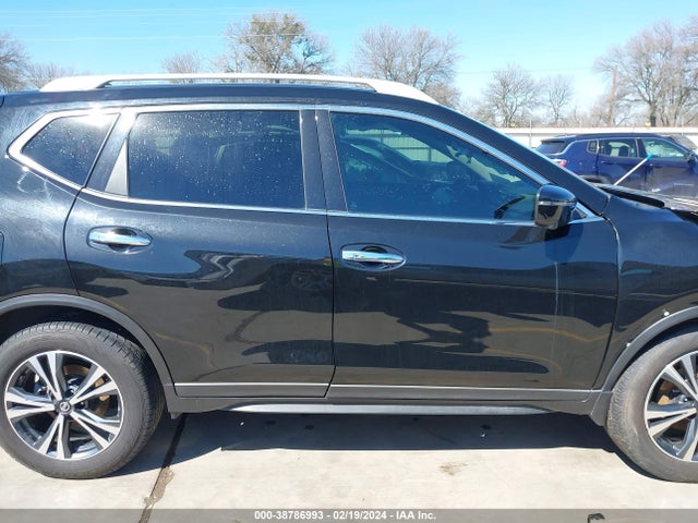 Nissan ROGUE SV 2019 5N1AT2MT7KC765182 Image 14