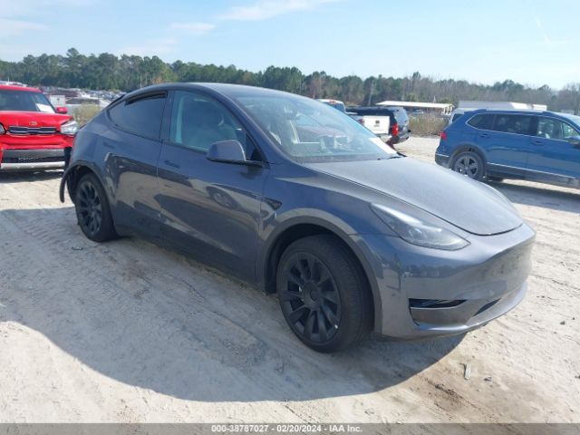 Auction sale of the 2023 Tesla Model Y Awd/long Range Dual Motor All-wheel Drive, vin: 7SAYGAEE0PF682899, lot number: 38787027