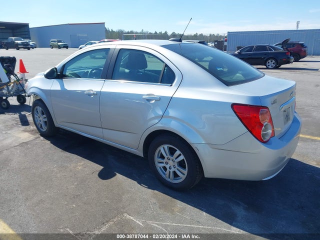 1G1JD5SH2F4152784 Chevrolet Sonic Lt Manual