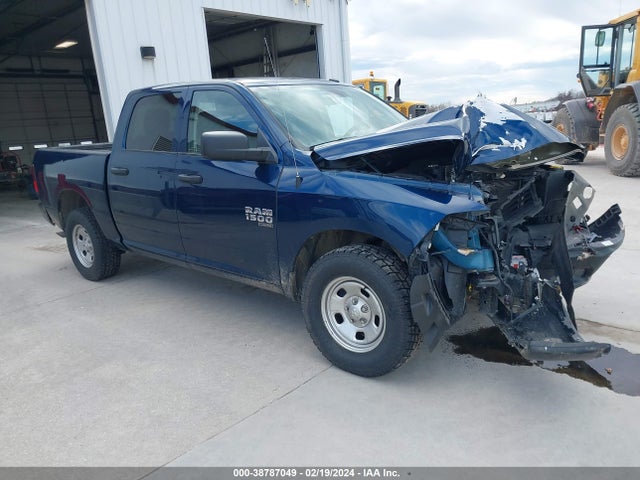 RAM 1500 Classic Tradesman  4x4 5'7 Box 2022 3C6RR7KG0NG239932 main image