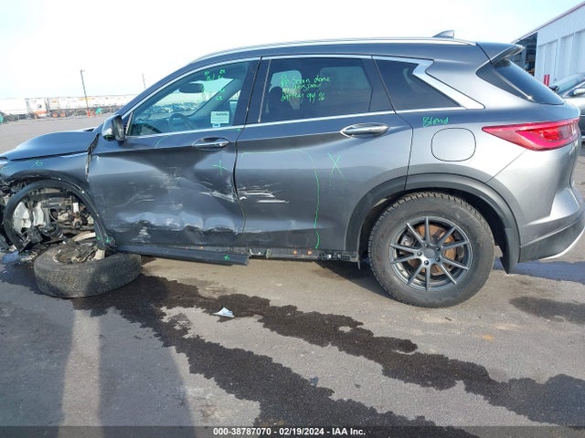 3PCAJ5M3XKF132920 Infiniti Qx50 Essential