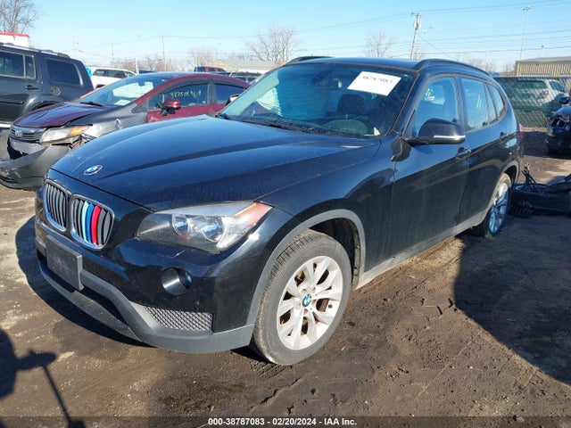 BMW X1 Xdrive28i 2014 WBAVL1C5XEVY18319 Image 2