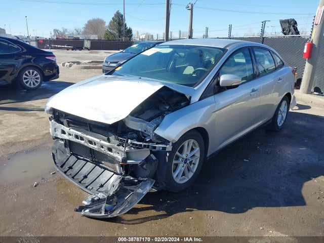 Ford FOCUS SE 2017 1FADP3F29HL215397 Image 2
