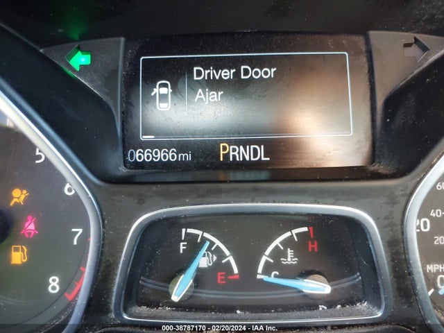 Ford FOCUS SE 2017 1FADP3F29HL215397 Image 7