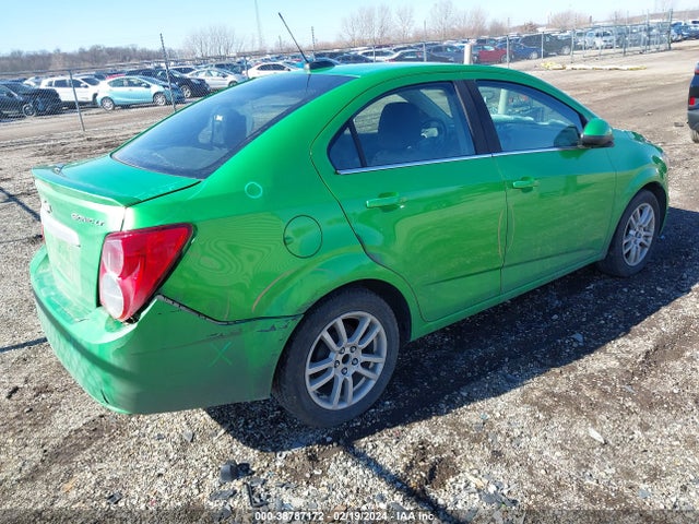 Chevrolet Sonic Lt Auto 2015 1G1JC5SH1F4181969 Image 4